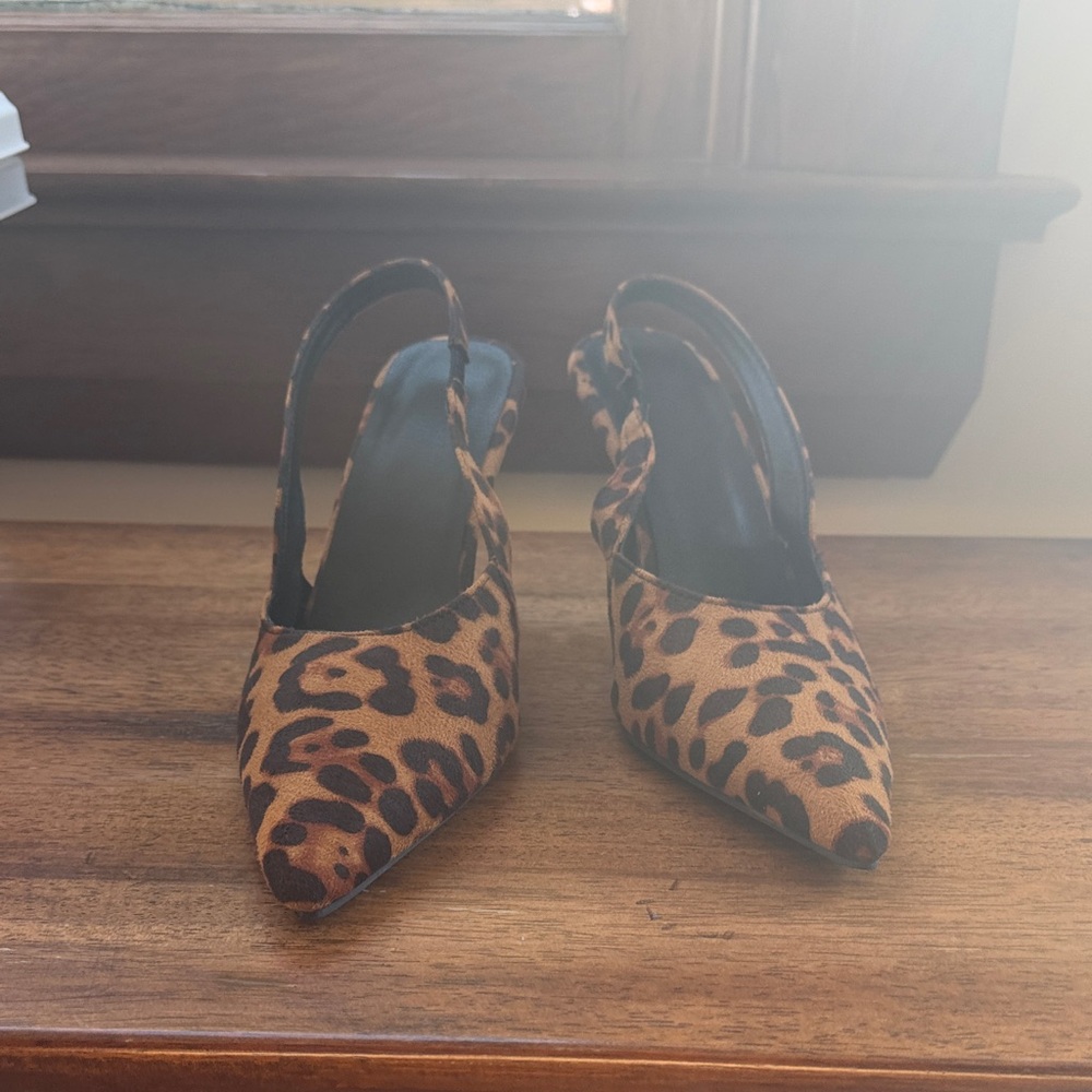 New !Leopard Print Slingback Heels